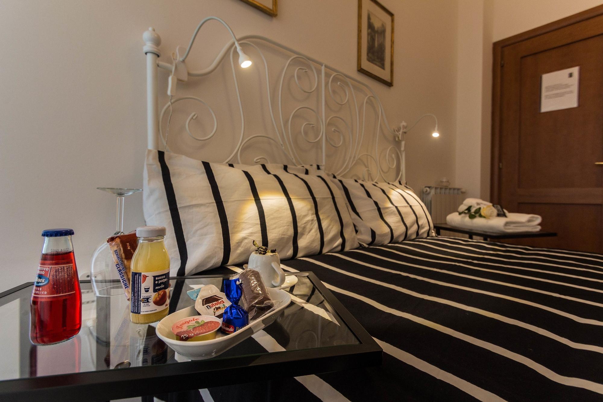 Affittacamere Leonardo Rome Holidays 3*
